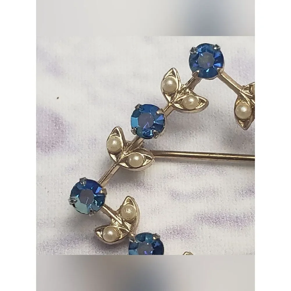 VINTAGE 1960s Dainty Square Floral Brooch Hat Pin Blue Aurora Borealis